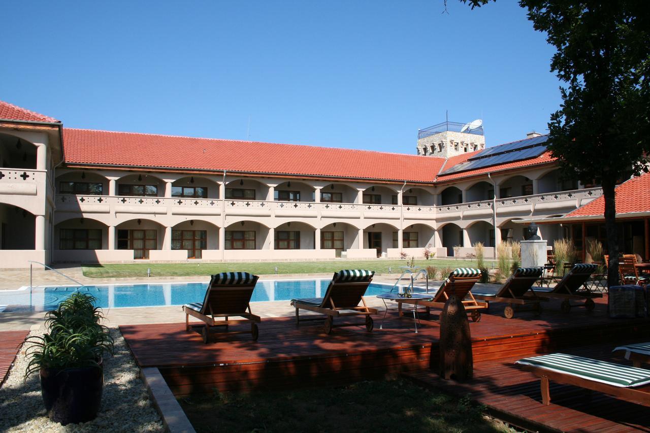 Hotel Mellow Pismenovo Dış mekan fotoğraf