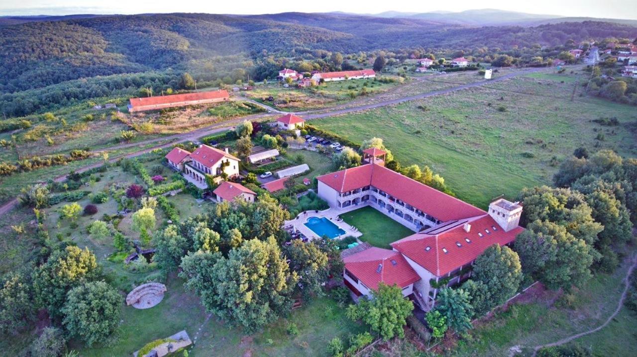 Hotel Mellow Pismenovo Dış mekan fotoğraf